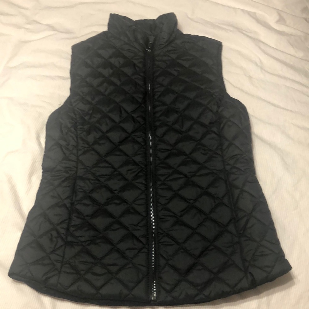 Banana Republic Factory Black Quilted Puffer Vest